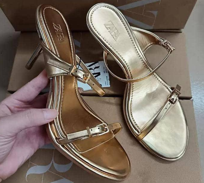 Tacones de marca Zara