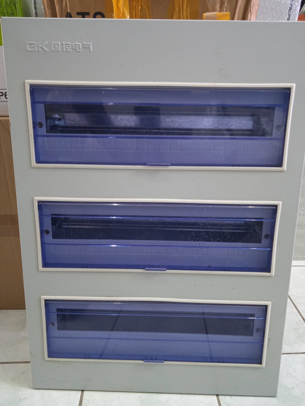 Cuadro eléctrico de empotrar 60 módulos GK/Chint.