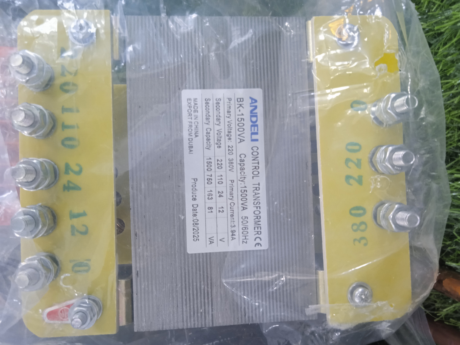 Transformador de 1.500VA (Entrada 380-220V / Salida 110-24-12-6V) Andeli.
