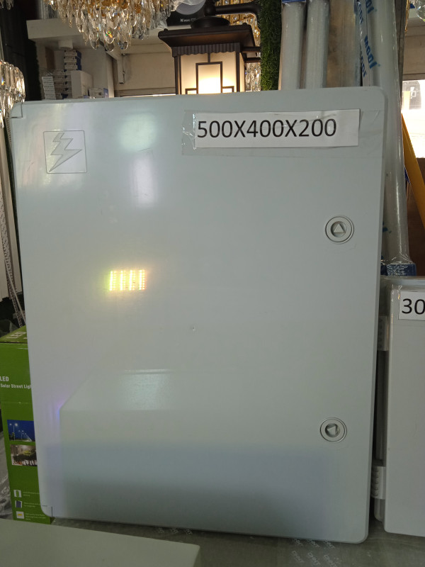 Cuadro eléctrico de superficie estanco 500x400x200.